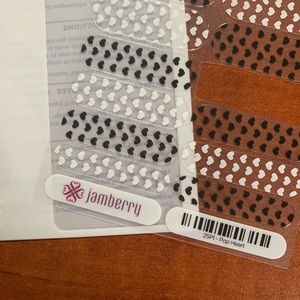 3/$25 Jamberry Pop Heart Wrap!